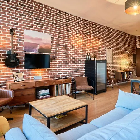 1 Bedroom Apartment Near Metro, Shops & Schools Lille Exterior photo