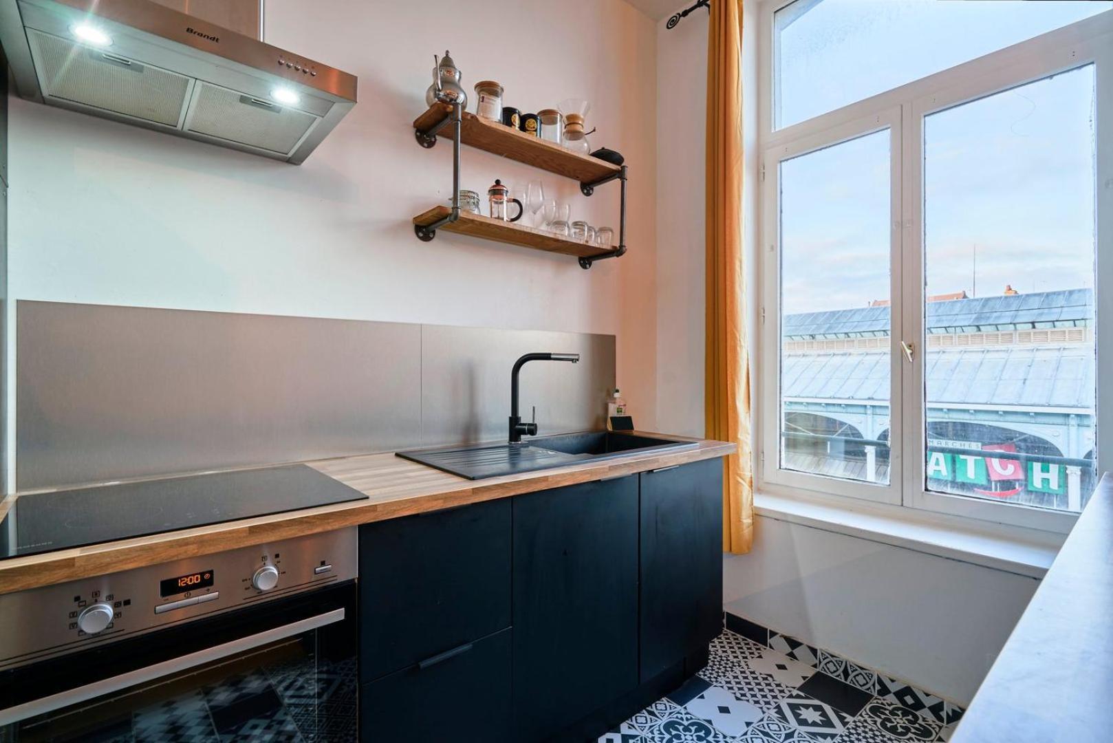 1 Bedroom Near Metro, Shops & Schools Lila